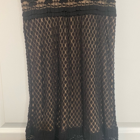 Max Studio Black and Tan Dress - Picture 5 of 7